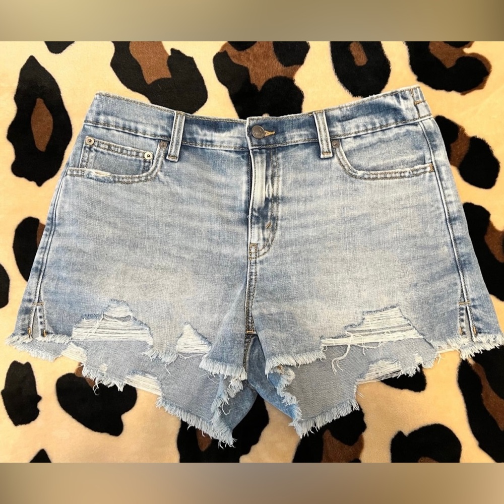 Aerie Daydream Denim Shorts🩵